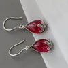 Dangle Oorbellen 925 Sterling Zilver Eardrop Ingelegd Kunstmatige Robijn Nationale Stijl Creatieve Kleine Waterdruppel Dame Mode-sieraden Cadeau