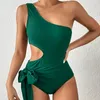 Kvinnors badkläder 2024 Sexig One Piece Shoulder Swimsuit Solid Green Women Bading Suit Beach Wear Backless Monokini Summer