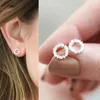 Boucles d'oreilles CAOSHI élégantes forme ronde clous d'oreilles pour femmes brillant zircone vie quotidienne couleur argent accessoires fiançailles