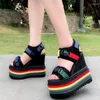 Sandaler kvinnor 2024 sommar damer mesh plattform 14 cm kilar tjocka botten casual sneakers bekväma vita