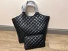 حقائب كبيرة من السعة السعة ICARE MAXI BAG LOULOU BAG BACS BEATHER LEATHINE LEATHY WINDINE REATER LATTICE LATERICE PRES