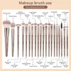 Brosses de maquillage Brush à fard à paupières super doux et les poils en fibre artificielle sans toxiques pour outil de toilettage