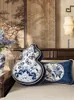 中国の青と白のプロケラン枕カバーバタフライ植物植物クッションケースひょうたん枕アートリビングルームソファホームデコレーション240122
