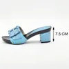 Ensemble de chaussures et de sacs assortis italiens de couleur bleu ciel, chaussures pour dames décorées avec des strass pour femmes nigérianes 240130