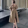 Kvinnors dike rockar Korea Lossa dubbelbröst Långt kappa Duster Belt Luxury Jacket Windbreaker Lady yttre kläder Spring Clothes