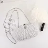 Bolsas de cintura Bolso de embrague de perlas de mujer Promoción Bordado Rhinestone Fiesta de noche Color blanco Bolsos de hombro