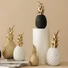 NORTHEUINS Harz Goldene Ananas Figuren Nordic Moderne Obst Statue Schreibtisch Dekor Kunst Weihnachten Geschenk Hause Dekoration Zubehör 240130