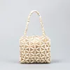 Bolsos de noche Bolso de madera hecho a mano de verano Moda Mango de cuentas de madera Bolso de playa hueco para mujer Bolso de viaje tejido a mano Mujer