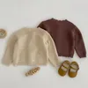 Dziecko Dziewczynki Dziewczęta Karbune ubrania na wiosenne jesień solidne O-Neck Kider Knitwear Sweater Płaszcz 240129