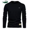男性用コットンロングスリーブTシャツソリッドスプリングカジュアルメンズTシャツ高品質の男性トップクラシック服メンズTシャツ240202