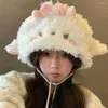 Bérets hiver chaud chapeau en peluche décontracté blanc mignon mouton bonnet casquettes épaissie protection de l'oreille en plein air