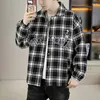 Herrjackor casual checker 2024 Spring Autumn Single Breasted Plaid Coats Hip Hop Streetwear Windproof Top Shirts Clothing