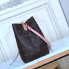 2024 Bolso de hombro de diseñador para mujer, bolso de cubo, bolsos de lujo, cuero de moda, bandolera clásica con cordón