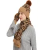 Cappelli Sciarpe Guanti Set Autunno e inverno Set cappello lavorato a maglia Modello leopardato Sciarpa di lana calda Guanto tre pezzi9231788