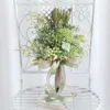 Hochzeitsblumen Frühlingssaison Künstlicher Blumenstrauß Ornamente Handheld für Brautparty-Requisiten