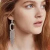 Boucles d'oreilles pendantes en strass brillant pour femmes, chaîne à griffes avec lettres, pompon Long, accessoires de bijoux personnalisés à la mode, 2024