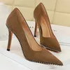 Fashion Women 8cm 105cm High Heels Pumps Suede Sexy Rivets Nightclub Party Valentine Catwalk Khaki Black Prom Shoes 240119