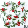 Fiori decorativi 2M Natale Artificiale Agrifoglio Vite Bacca rossa Foglie verdi Ghirlanda in rattan Ornamenti appesi Decorazioni per feste di anno