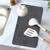 Tischsets Küchenspüle Matte Faltbarer Silikonablauf Hitzebeständiges Trocknungspad Geschirrzubehör für den Heimgebrauch Wasser