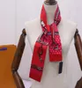 2021 Nya Highend Woman Fashion Designs bundna väskescarf damer Small Bow Ribbon Headscarf Silk Scarves Wrap 5444092