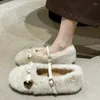 Chinelos moda mulas peludas mulheres sapatos de inverno fivela sandálias plataforma de pelúcia lãs cabeça redonda fashiohome casual