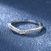 Anéis de cluster V Forma Moissanite Wedding Band S925 Sterling Silver 0.13 Branco D Cor Slim Fine Jewelry