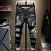 Calças de brim masculinas calças casuais gráfico homem cowboy calças primavera outono 2024 moda em preto goth designer denim tendência clássico