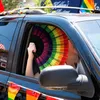 Dekoracyjne figurki fan fan ręki LGBT Rainbow Folding Fan na festiwale imprezy