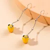 Boucles d'oreilles pendantes en forme d'abeille de dessin animé pour femmes, en résine, longs crochets, bijoux de fête pour filles, cadeaux de vacances