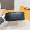 Borsa tote di lusso Borse a tracolla firmate Lettera in rilievo Corno di mucca Panino Borse a tracolla Borsa a tracolla in vera pelle Borse di moda di lusso Borsa a catena di alta qualità