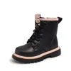 Stövlar 2024 Kids Girls Shoes Four Seasons Child Kort ankel Boot Black Leather Children Tennis Ourdoor Sports for Boy