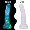 Cute Jelly Soft Dildo Masturbatore femminile G-spot Butt plug anale Giocattoli adulti del sesso Ventosa per donne Principianti Silicone luminoso 240126