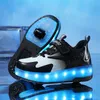 Детские кроссовки со светящимися колесами, модная обувь с мигающими роликовыми коньками для мальчиков и девочек, уличная уличная обувь с зарядкой через USB, светодиодная уличная обувь240129