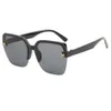 Solglasögon Frameless Square fashionabla trend, klippa kanter, ramlösa solglasögon, kvinnors gatafoto -runnings solglasögon