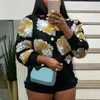 Frauen Jacken Crop Jacke Herbst Winter Blume Fuzzy Taste Unten Puff Langarm Kurze Wolle Mischung Mantel Weibliche Herbst 2024