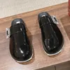 Pantoufles de mode en cristal Top Designer Sandales en daim peau de vache lettre plage extérieure antidérapante Baotou hommes de luxe femmes chaussures imperméables intérieures