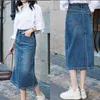 Nuove donne Jeans Designer longuette con Budge Letters Stile di moda per Lady Slim Denim longuette Lungo dritto Blu Vintage Jean Abbigliamento classico A01