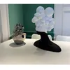 Modern Minimalist Art Figure Sculpture Resin Ornaments Model Room Living Room Creative Black and White Girl Soft Decorations 240131