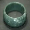 Dekorativa figurer kinesiska naturliga jades armband vackra armband 59 mm inre diameter julklappar