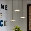 Lampy wiszące nordyckie lampy LED do restauracji stoły do ​​jadalni kuchenki drewno ziarno czarny żyrandol wystrój domu