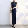 Abbigliamento etnico Elegante abito cinese Vintage Maxi in pizzo con colletto rialzato Spacco laterale Classico da donna Qipao per