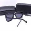 Rectangle Designer Sunglasses Man Femmes Unisexe Designer Goggle Beach Sun Glasses Retro Frame Design UV400 avec boîte très jolie