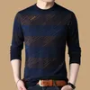Moda masculina listrado de malha básica tshirts primavera outono roupas masculinas bottoming pulôver manga longa umpescoço fino casual topos 240130