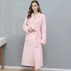 Feminino outono e inverno quente longo coral veludo grosso casal roupões de banho homens mulheres pijamas chuveiro robe toalhas de banho para adultos 240131