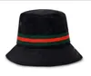 Designer hink hatt hattar designers kvinnor bomull unisex kepsar yngre bred mössa salt resande solskydd mössor casquette full bokstav andningsbar sunbonnet