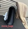 Bolso de cadena negro con solapa clásica Mujer Maquillaje Sobre Diseñador Bolso de hombro Bolso de lujo Incluso Tote Bolso cruzado Bolso de cuero Cartera Embrague Bolsa de viaje