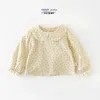 女の赤ちゃんのシャツ春ピーターパンコラットフローラルログスリーブコットン汎用幼児トップ幼児ブラウス240122