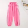 Pantaloni Pantaloni anti-zanzara per bambini Estate Ragazzi e ragazze Lino di seta di ghiaccio Candy Sports Harem Baby Stripe laterale