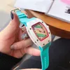 Set di orologi da uomo e da donna di lusso di nuova moda con quadrante digitale classico al quarzo, batteria 2 AAA