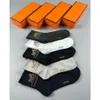 Designer Luxury Heremes Socks Fashion Mens and Womens Casual Cotton Breattable 5 Par Sock med Box 02106